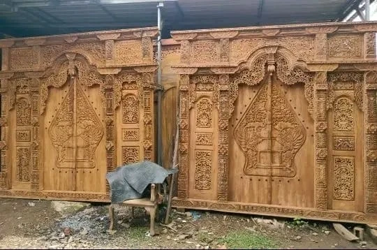 Gebyok 2 Pintu Ukiran Penuh – Jakarta Selatan - Foto 2