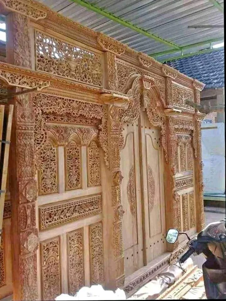 Gebyok Partisi Ruangan Ukiran Bunga – Restoran - Foto 2