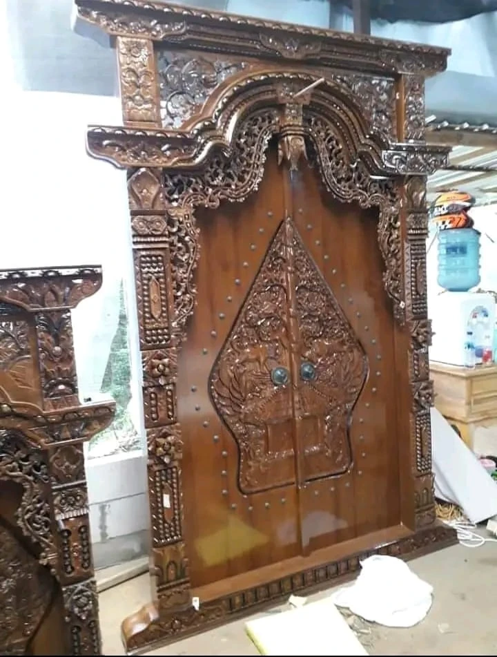 Gebyok Minimalis Modern Kayu Jati – Perpaduan Tradisi dan Kontemporer - Foto 2